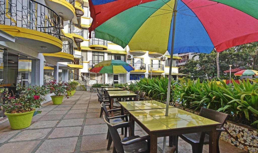 Santa Monica Resort Calangute  Facilities  Swimming Pool 2
