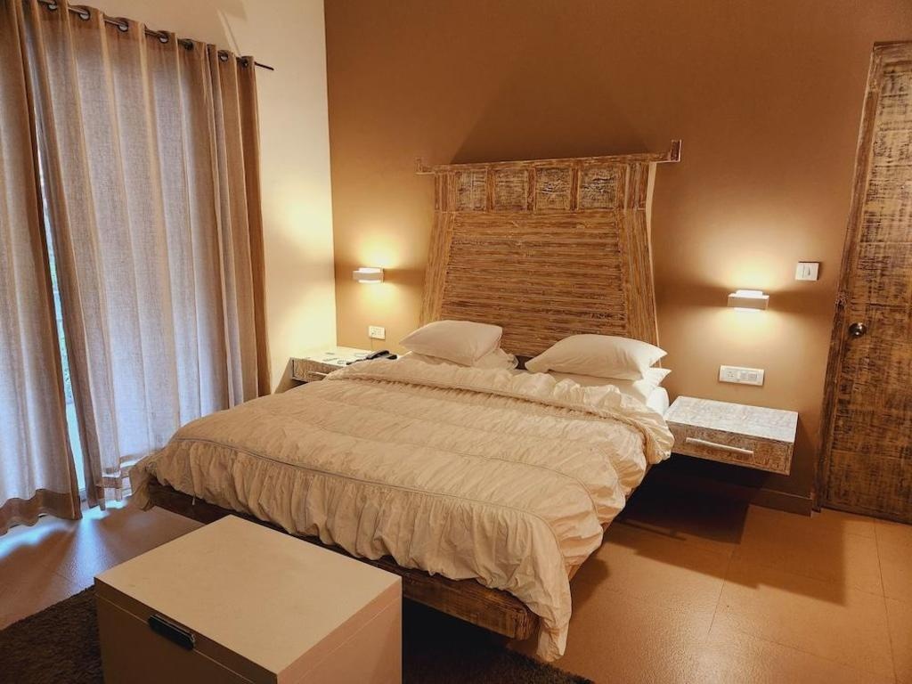 Casa Vagator Hotel  Rooms  Rooms Image 11 11