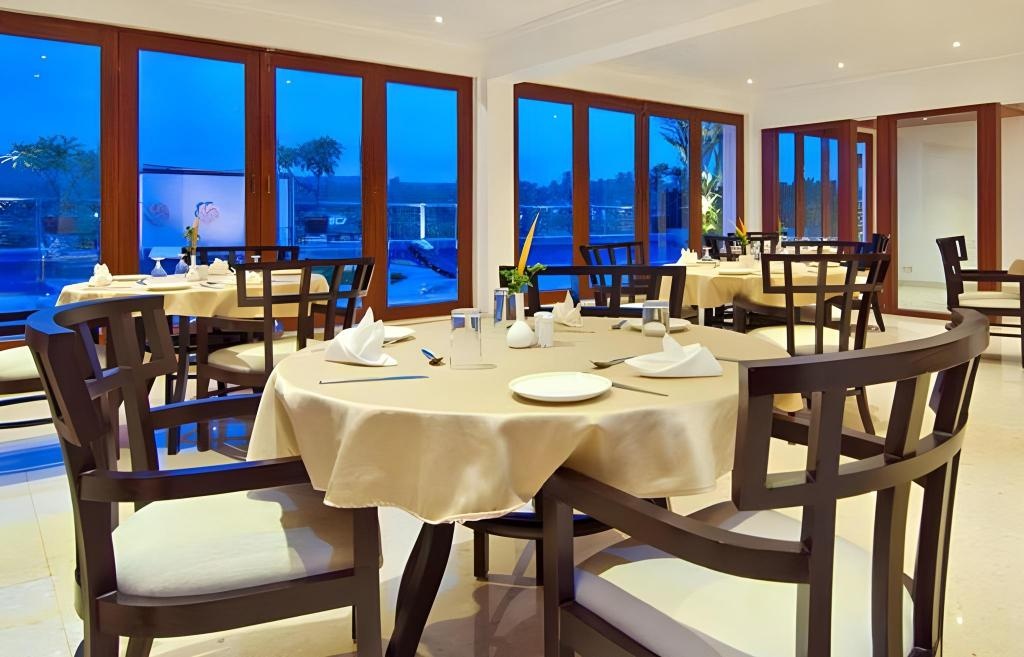 White Pearl Suites  Dining  Restaurant 1