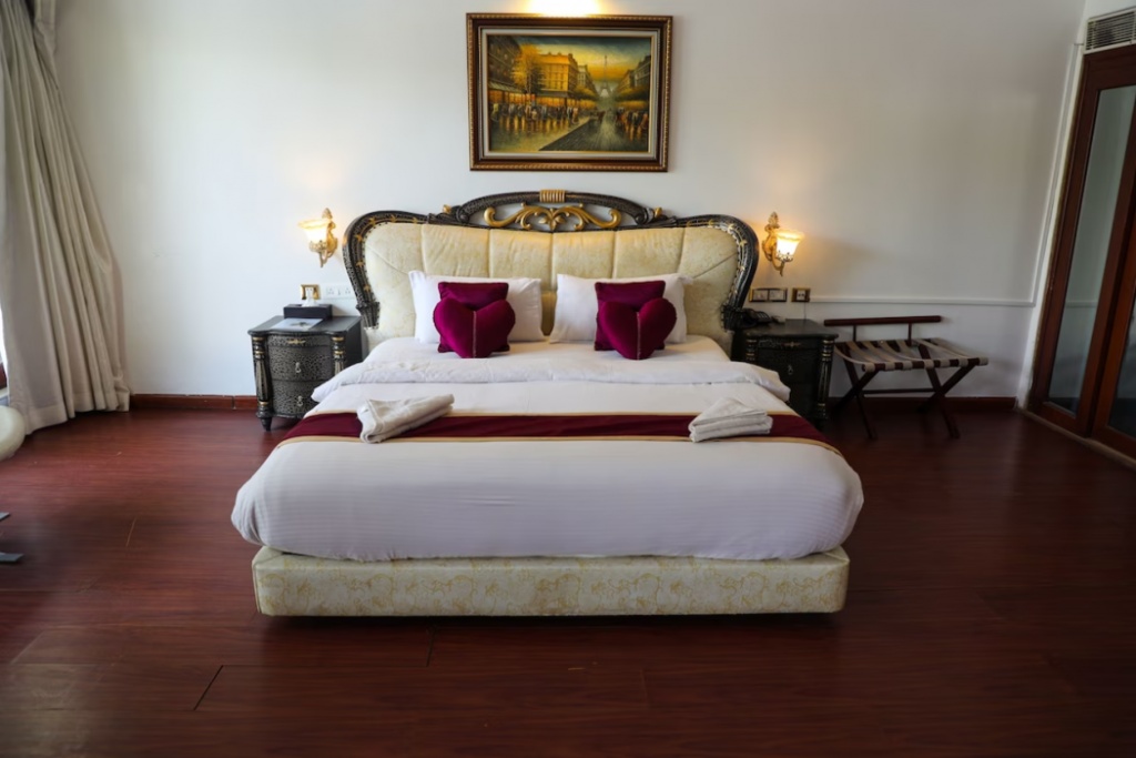 White Pearl Suites  Rooms  Rooms Image 1 1