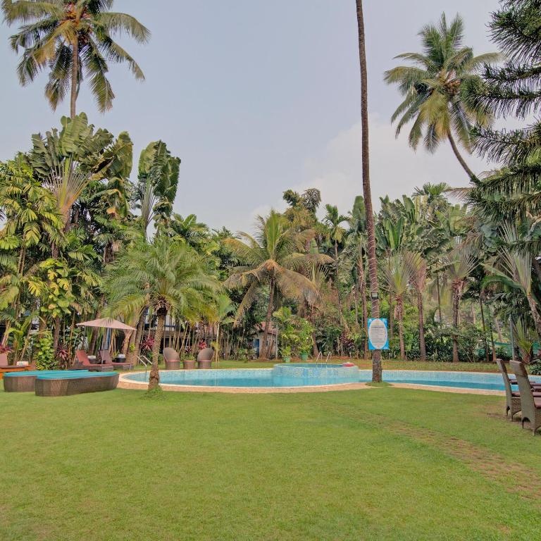 Godwin Candolim Goa  Facilities  Garden 32