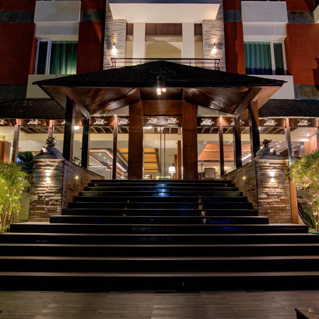 Godwin Candolim Goa  Property Views  Entrance 4