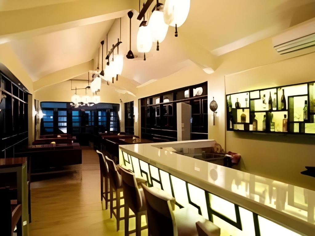 Silver Sands Hideaway Hotel  Facilities  Barlounge 12