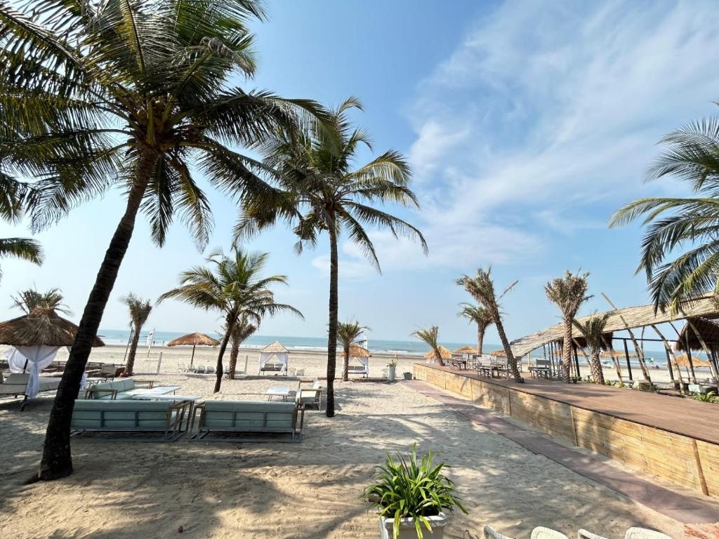 Marbela Beach Resort  Facilities  Beach 14