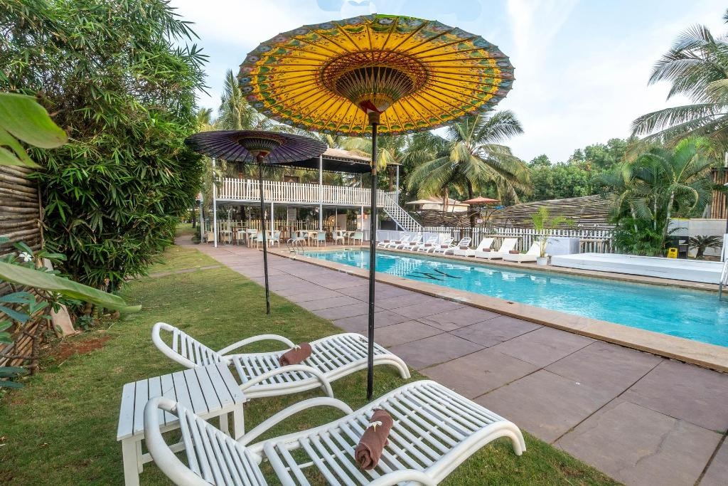 Marbela Beach Resort  Facilities  Swimming Pool Outdoor 11
