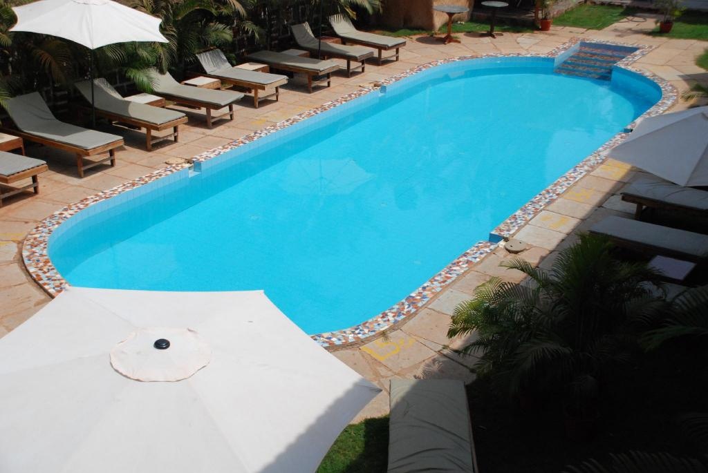 Sea Breeze Inn  Facilities  Swimming Pool Outdoor 2