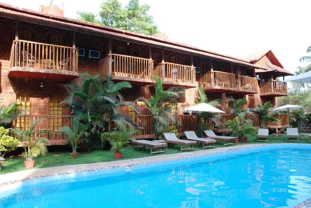 Sea Breeze Inn  Property Views  Exterior View 1