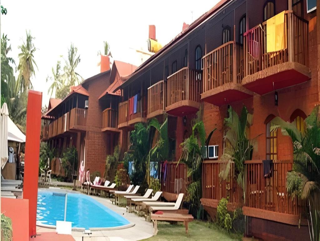 Sea Breeze Inn  Property Views  Exterior View 6