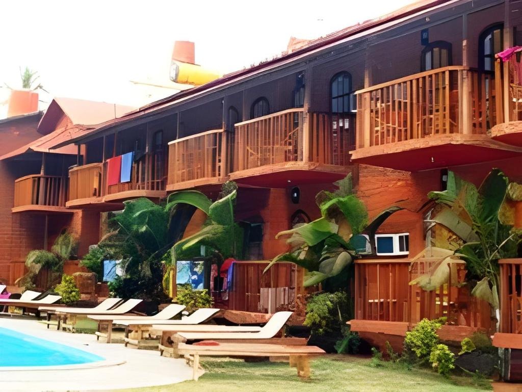 Sea Breeze Inn  Property Views  Exterior View 7