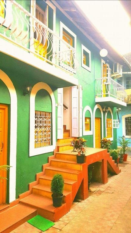 Marquitos Guest House  Property Views  Entrance 2
