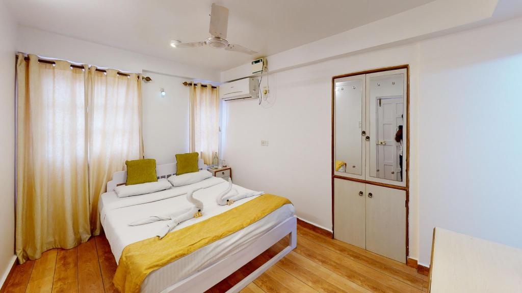 Marquitos Guest House  Rooms  Premium Double Or Twin Room Guestroom 3