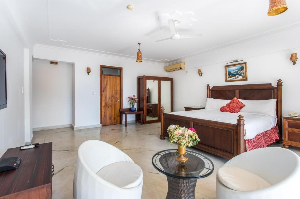 Safira River Front Resort  Rooms  Riverfront Deluxe Bedroom 5