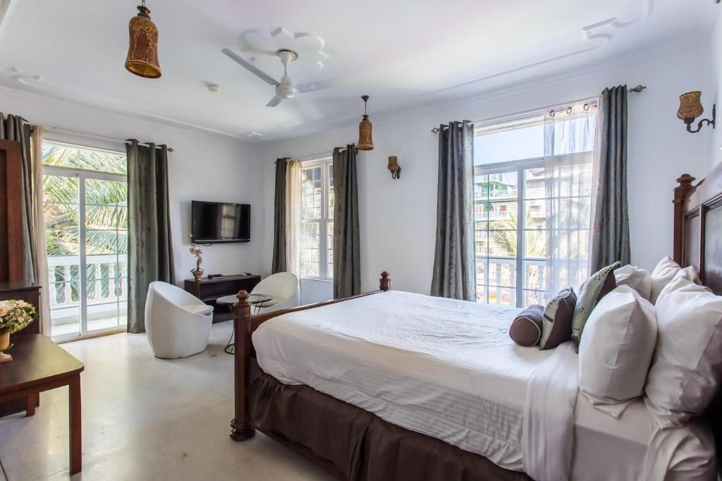 Safira River Front Resort  Rooms  Standard Room Bed 3