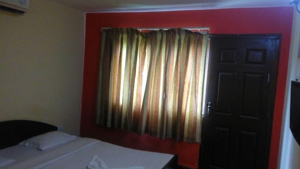 GT BOUTIQUE RESORT  Rooms  Standard Room Bed 11