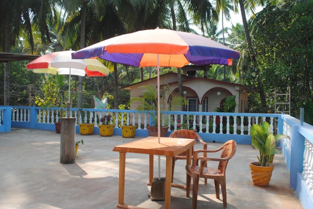 Joe And Mariettas Guesthouse  Facilities  Balconyterrace 1