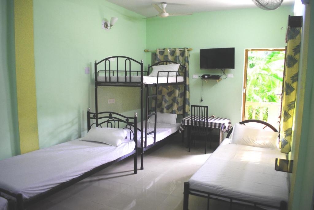 Joe And Mariettas Guesthouse  Rooms  Rooms Image 6 6