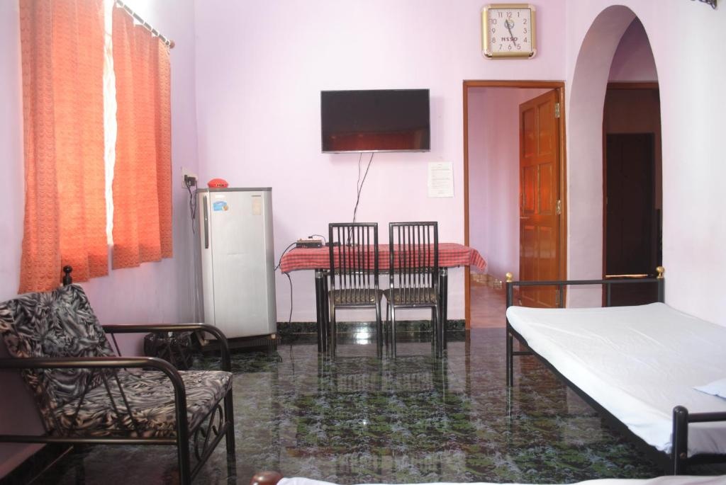Joe And Mariettas Guesthouse  Rooms  Rooms Image 9 9