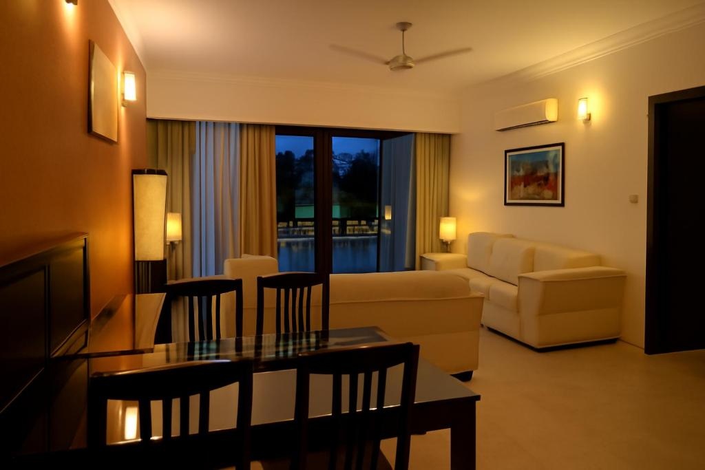 Riviera Hermitage  Facilities  Facilities 1