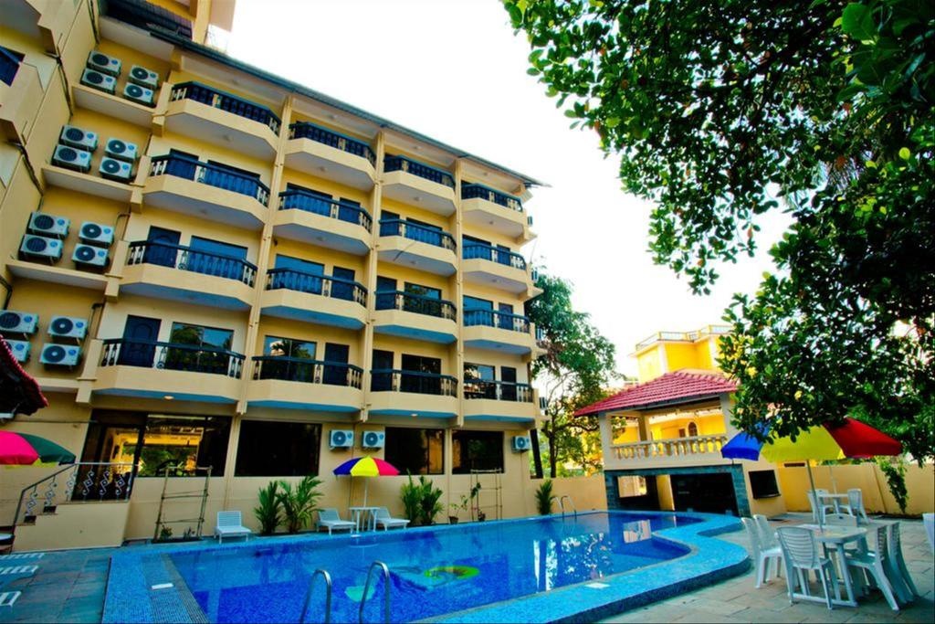 Rendezvous Beach Resort  Property Views  Entrance 6