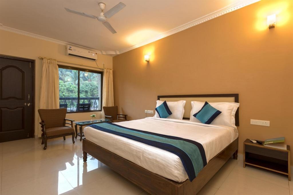 Rendezvous Beach Resort  Rooms  Executive Room Guestroom 2