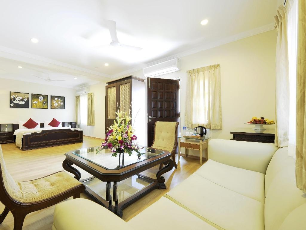 Deltin Palms Riverfront Resort  Facilities  Executive Lounge 1