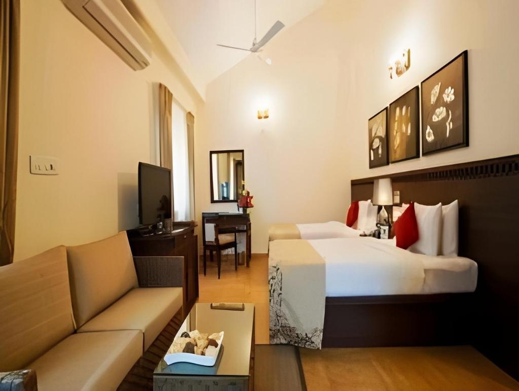 Deltin Palms Riverfront Resort  Rooms  Deluxe Suite 2