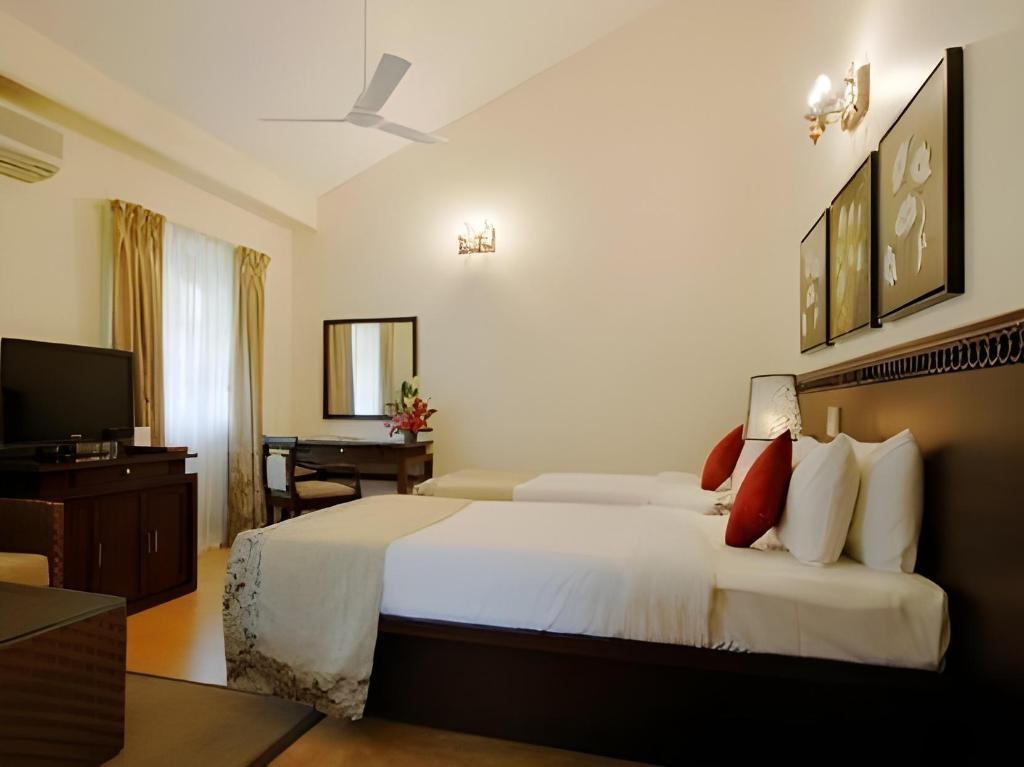 Deltin Palms Riverfront Resort  Rooms  Deluxe Suite 3