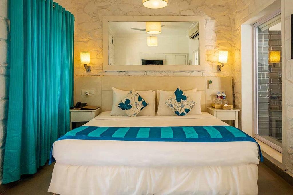 The Tamarind Hotel Anjuna Goa  Rooms  Premium Room Bedroom 5