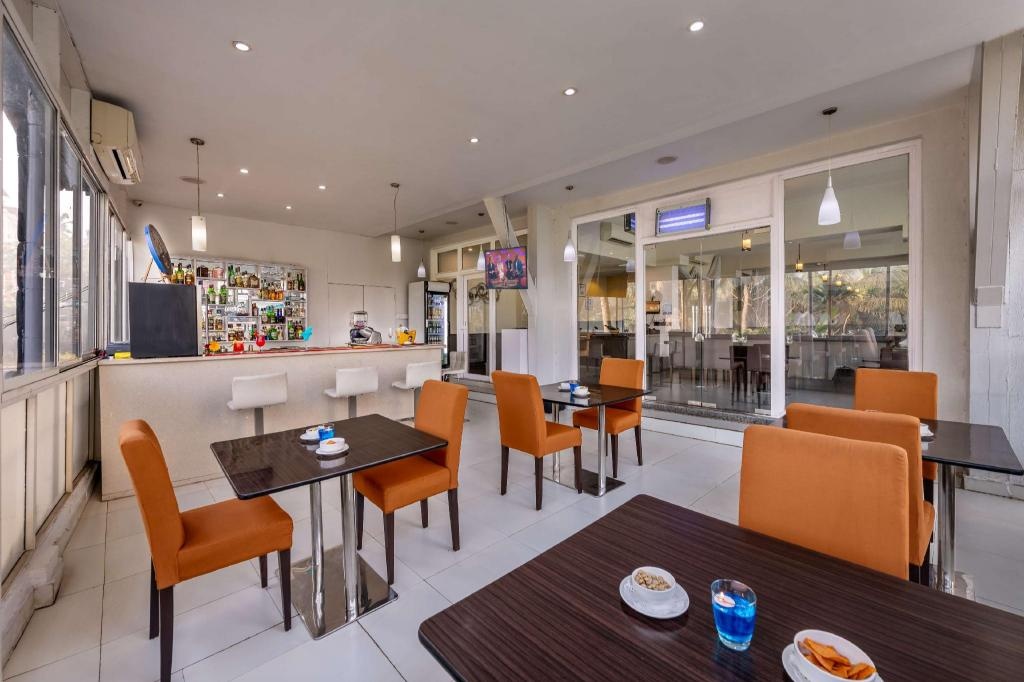 Golden Tulip Goa Candolim  Dining  Restaurant 7