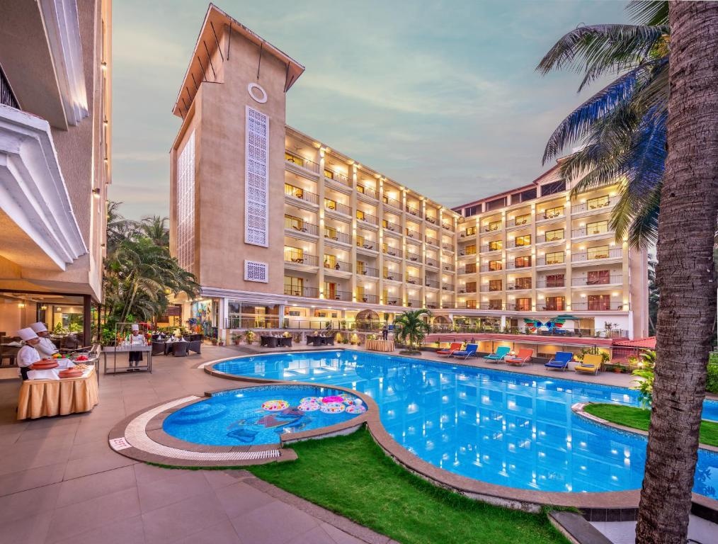 Golden Tulip Goa Candolim  Property Views  Entrance 2
