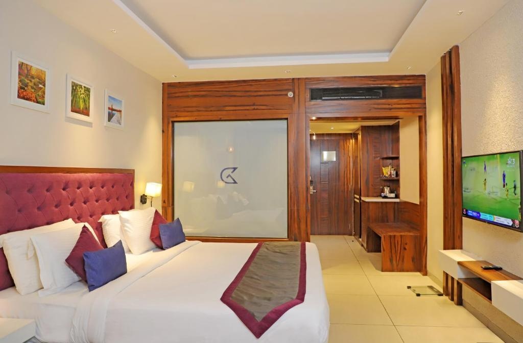 Golden Tulip Goa Candolim  Rooms  Rooms Image 10 10