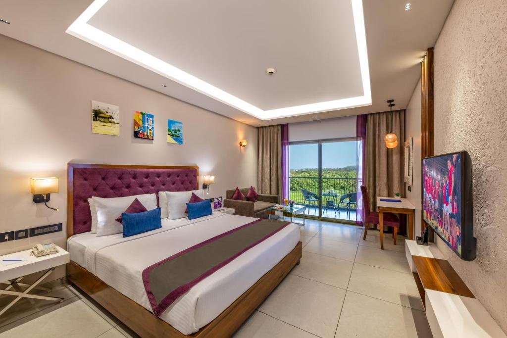Golden Tulip Goa Candolim  Rooms  Rooms Image 1 1