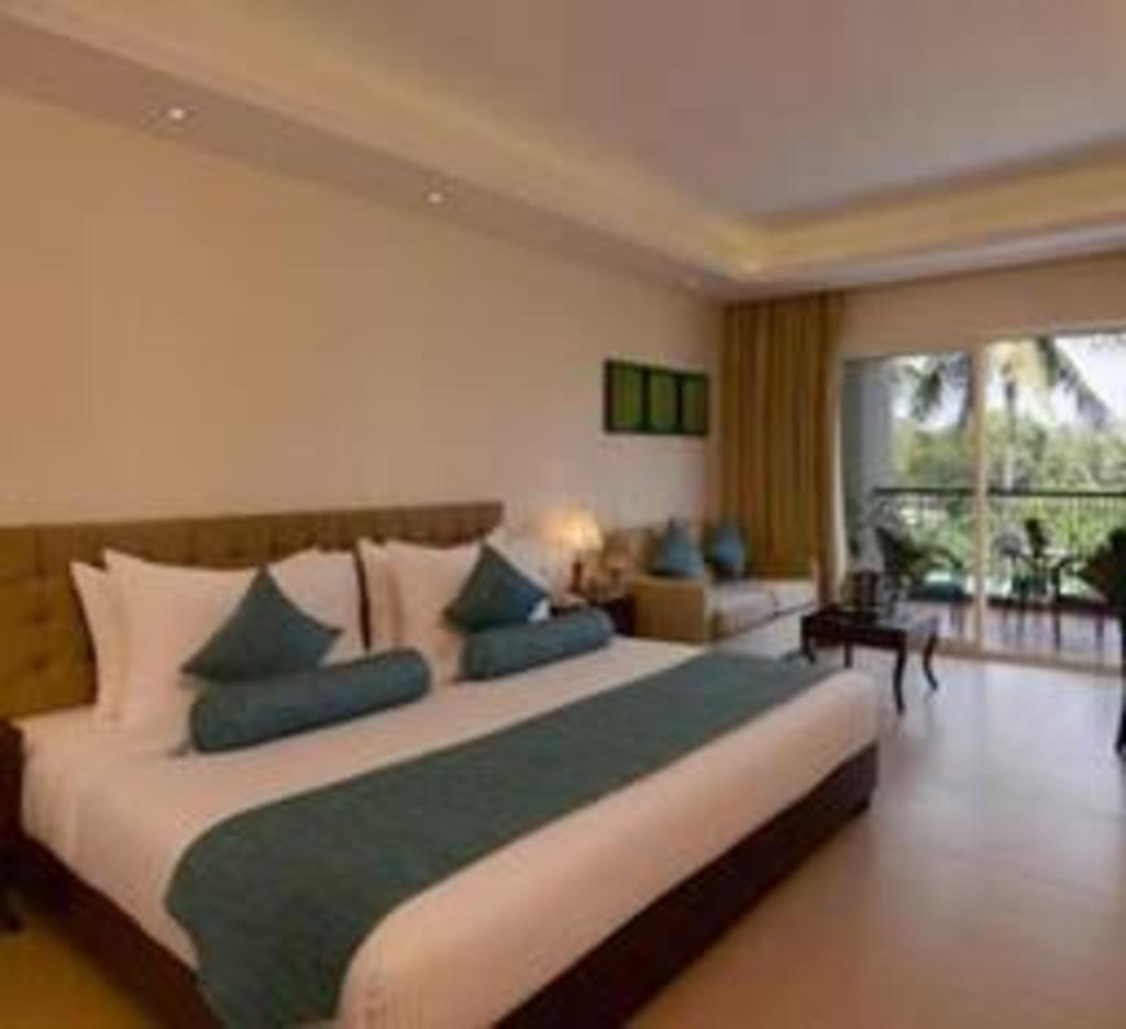 Golden Tulip Goa Candolim  Rooms  Rooms Image 29 29