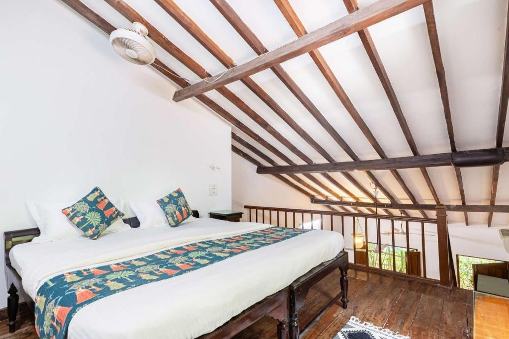 Presa Di Goa Managed By Smith Appy  Rooms  Duplex Deluxe Around Double Bed 5