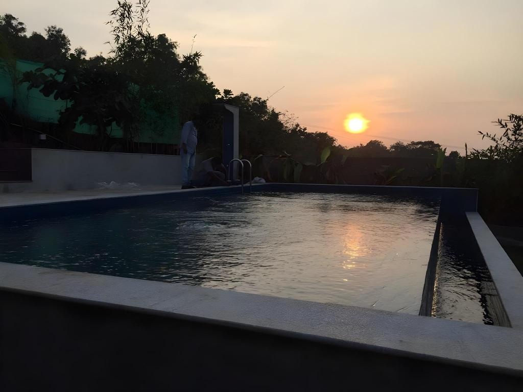 The Rock Forest 5 BR Cottage Villa With Jacuzzi  Facilities  Swimming Pool Outdoor 2