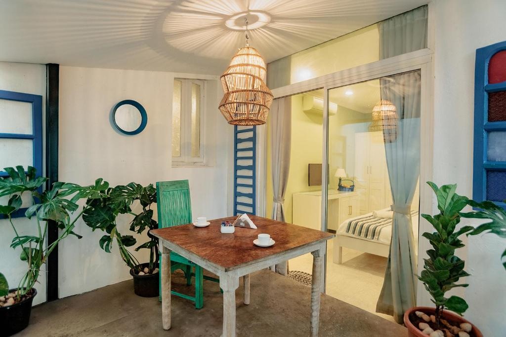 Ocean Suite  Facilities  Balconyterrace 5