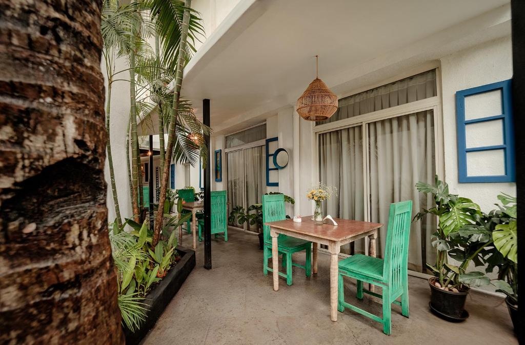 Ocean Suite  Facilities  Surrounding Environment 12