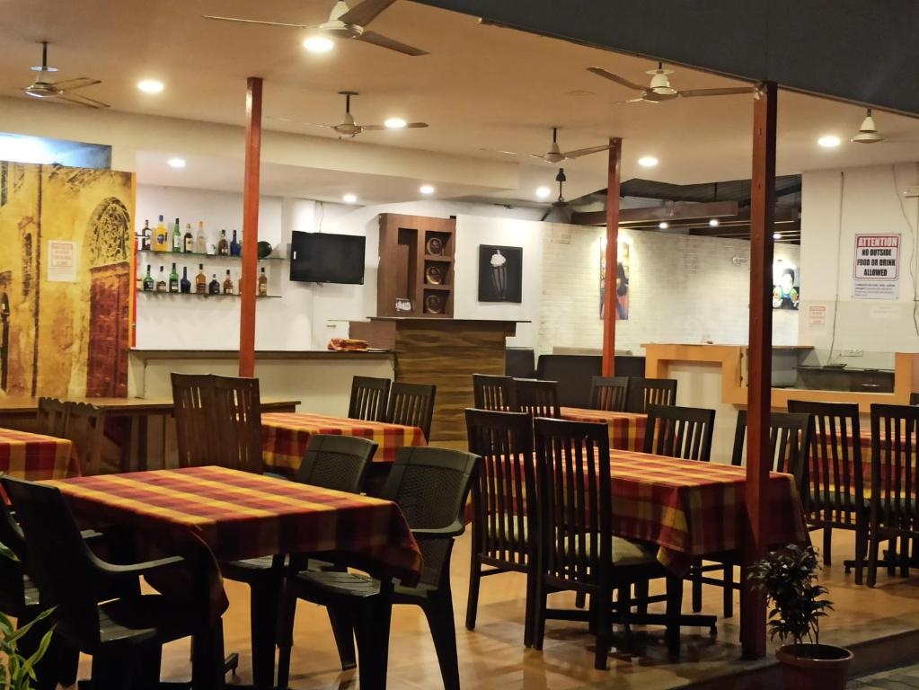 Resort Park Avenue  Dining  Food And Beverages 1