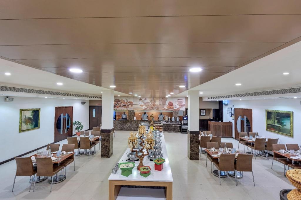 Club Mahindra Varca Beach Resort  Dining  Restaurant 10
