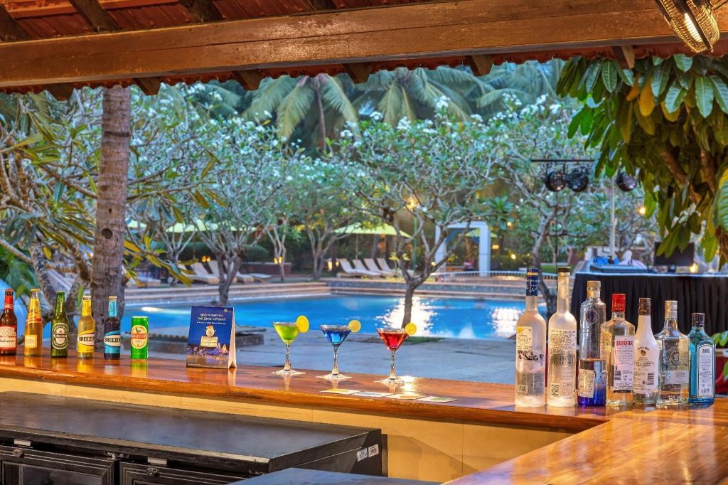 Club Mahindra Varca Beach Resort  Facilities  Barlounge 20