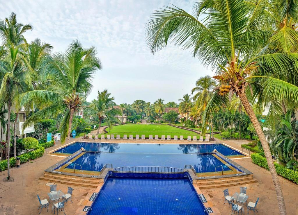 Club Mahindra Varca Beach Resort  Facilities  Swimming Pool 5