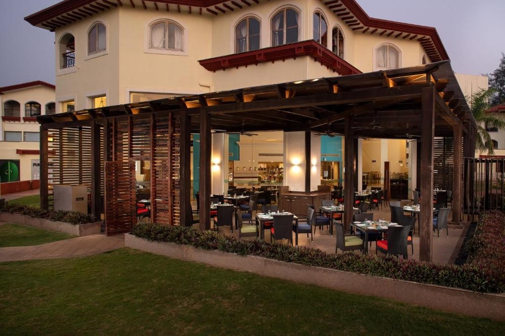 The Kenilworth Resort Spa Goa  Dining  Restaurant 2