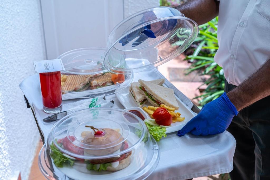 Nanu Beach Resort Spa Betalbatim  Dining  Food And Beverages 7