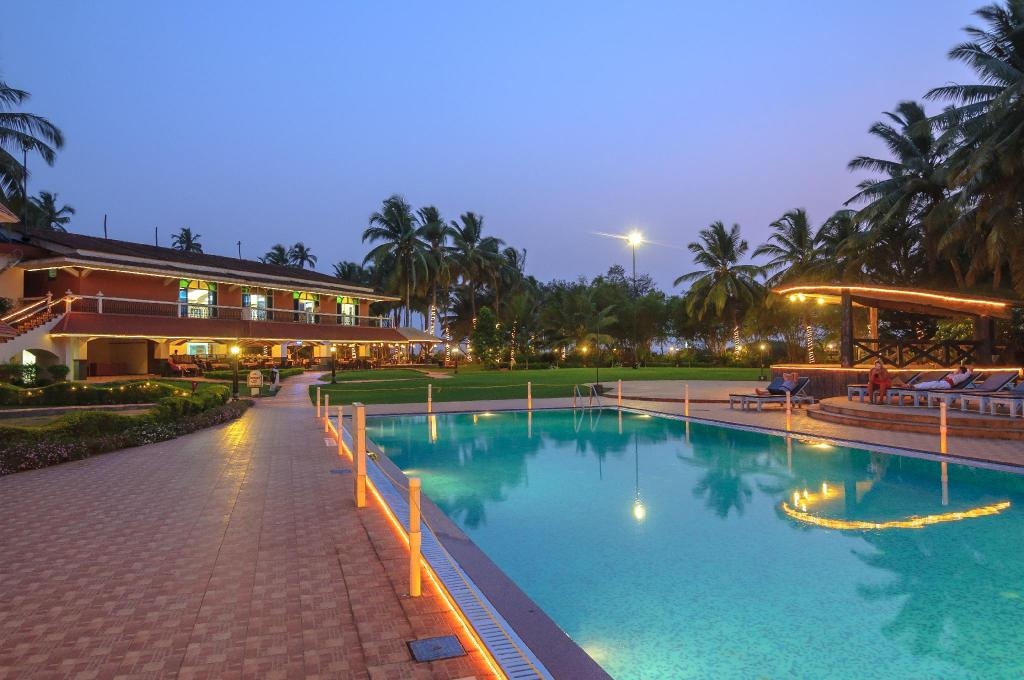 Nanu Beach Resort Spa Betalbatim  Facilities  Swimming Pool 3