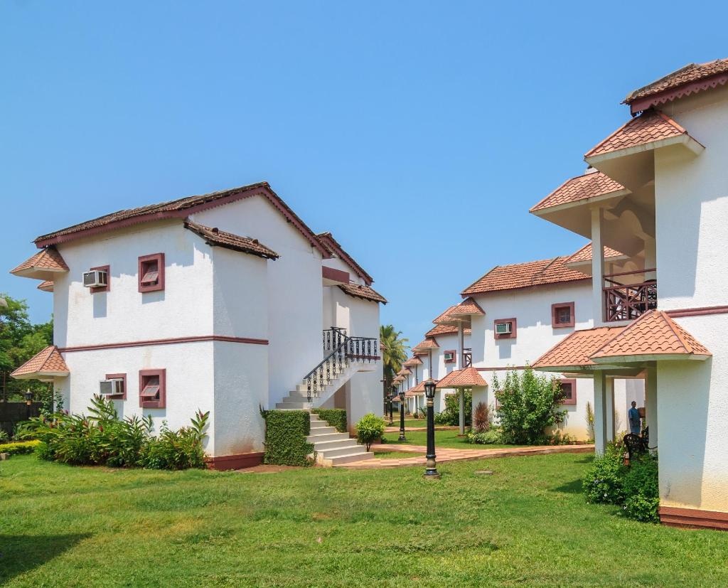 Nanu Beach Resort Spa Betalbatim  Property Views  Exterior View 32