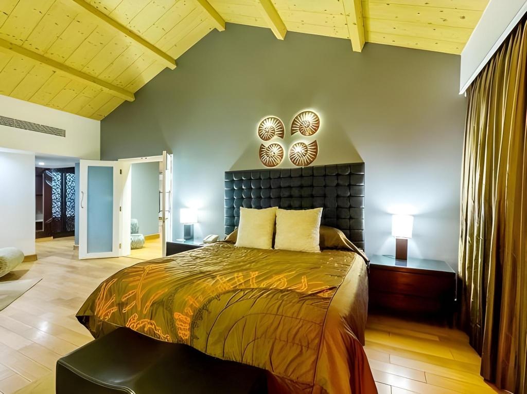 The Zuri White Sands Goa Resort Casino  Rooms  Rooms Image 20 20