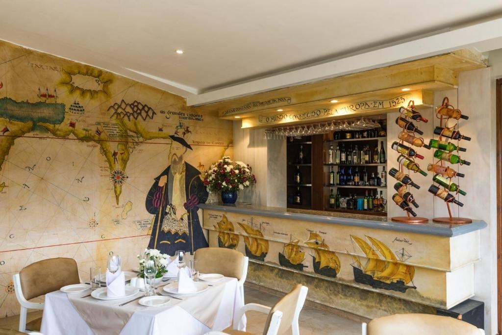 Sonesta Inns Beach Resort  Facilities  Barlounge 2