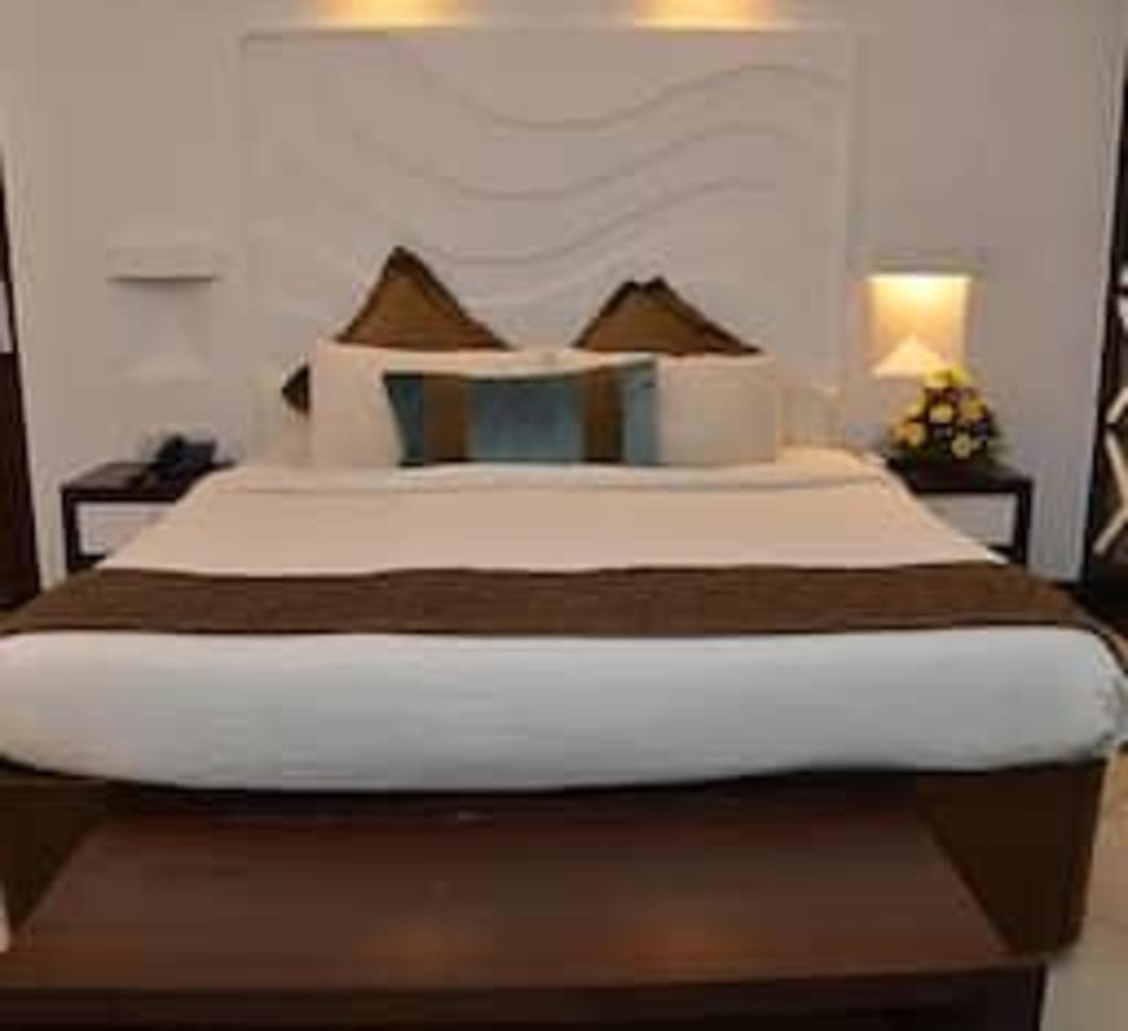 Sonesta Inns Beach Resort  Rooms  Rooms Image 8 8