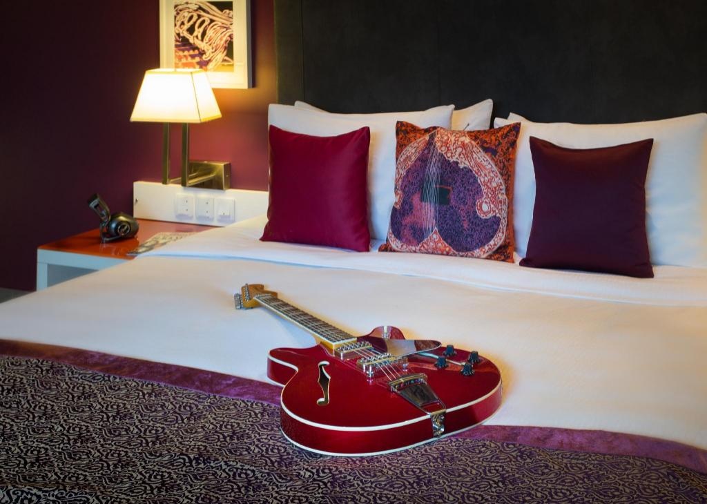Hard Rock Hotel Goa Calangute  Rooms  Platinum Suite Bed 16