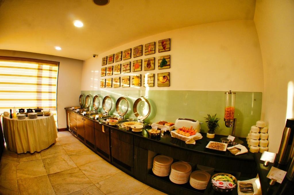 The Fern Residency Miramar Goa  Dining  Restaurant 10